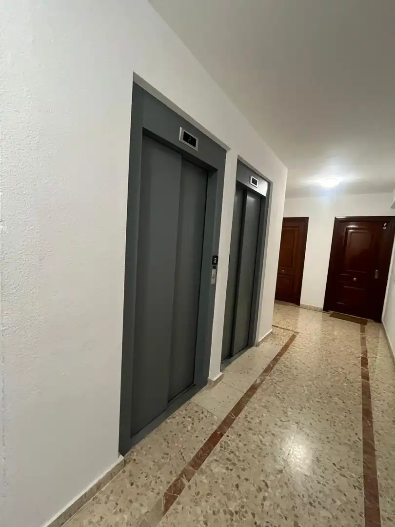 Flat for rent in Sevilla  with Air Conditioner, Terrace and Community pool