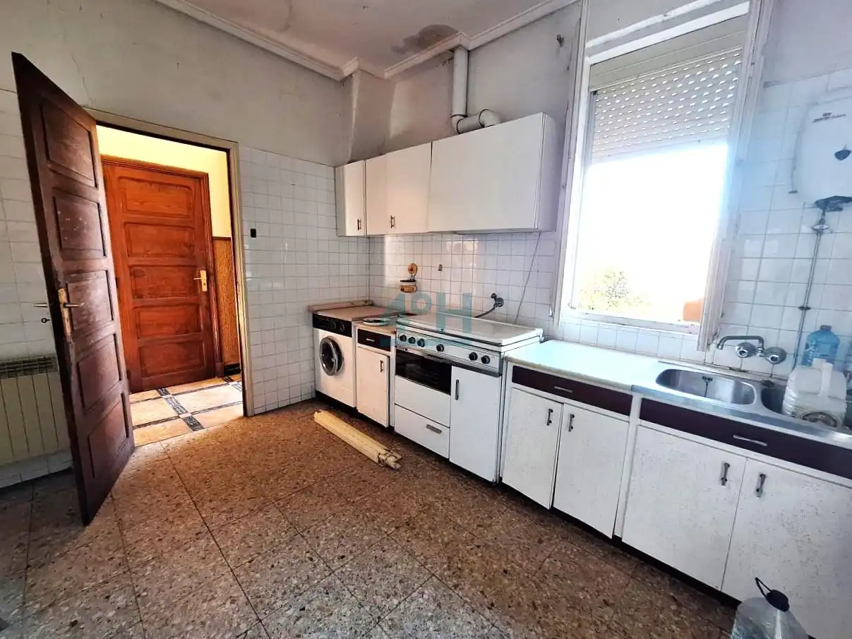 Cocina de Casa o chalet en venta en Baños de Molgas con Calefacción, Jardín privado y Terraza