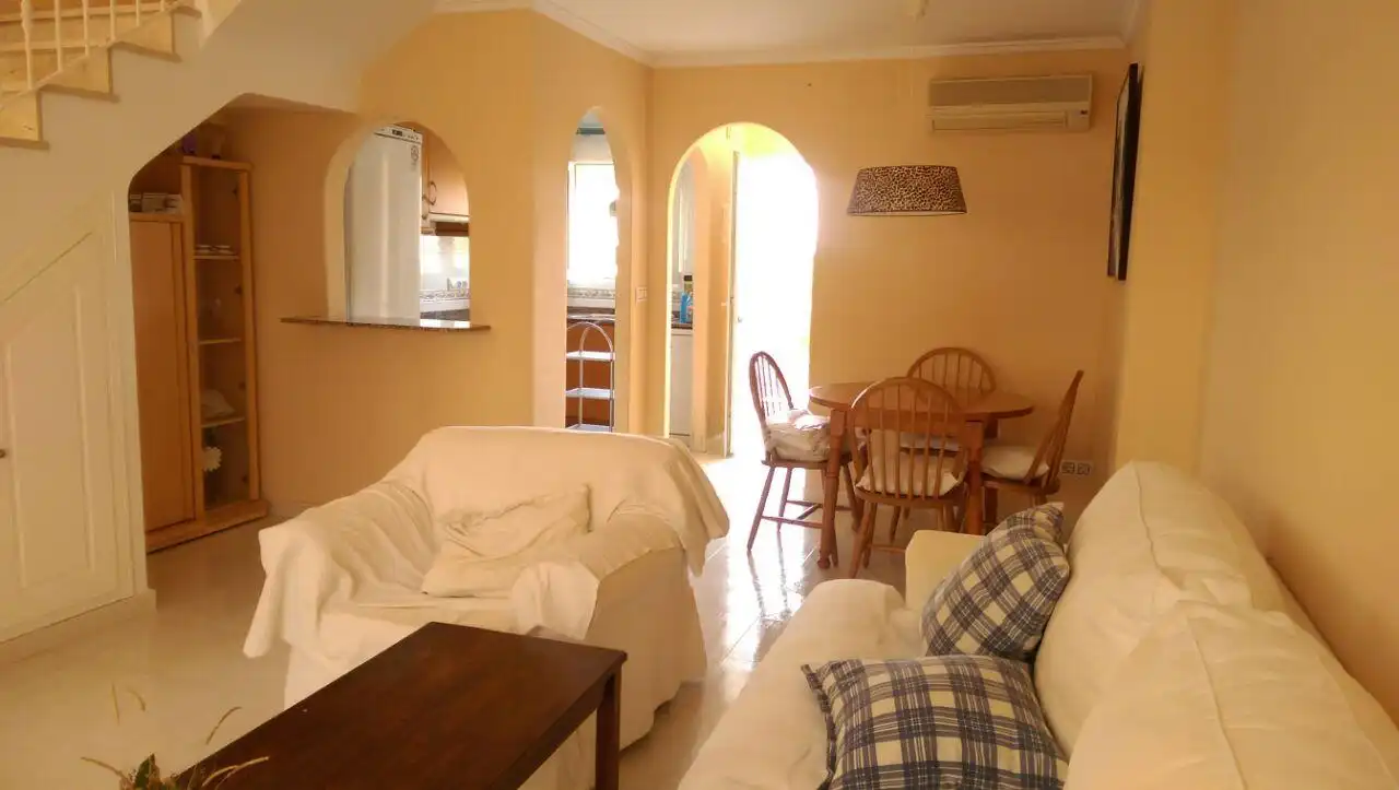 Sala de estar de Dúplex de alquiler en Oliva con Aire acondicionado, Calefacción y Terraza