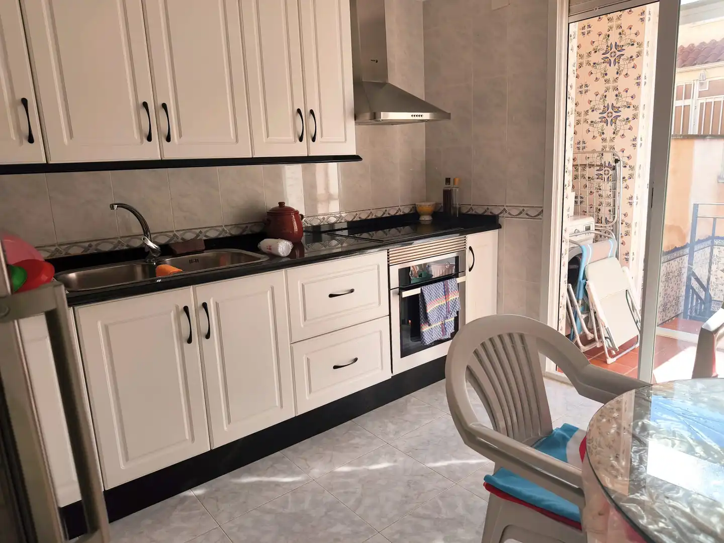 Cocina de Casa adosada en venta en Ciudad Real con Aire acondicionado, Calefacción y Jardín privado