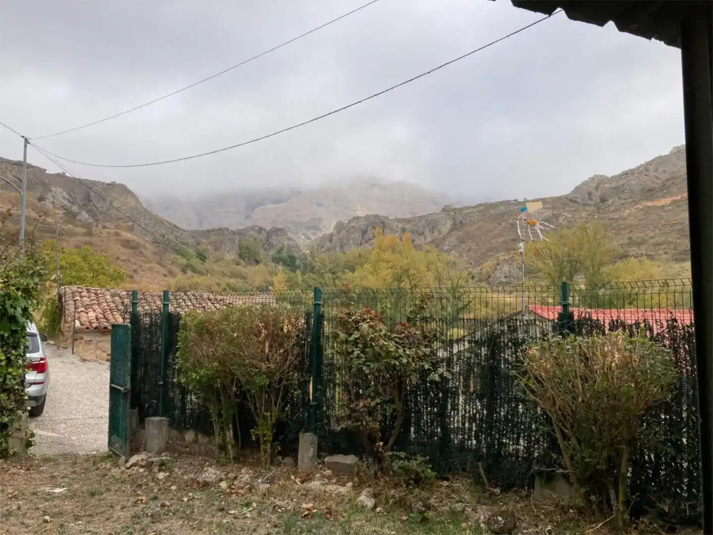 Vista exterior de Pis en venda en Miraveche amb Jardí privat i Moblat