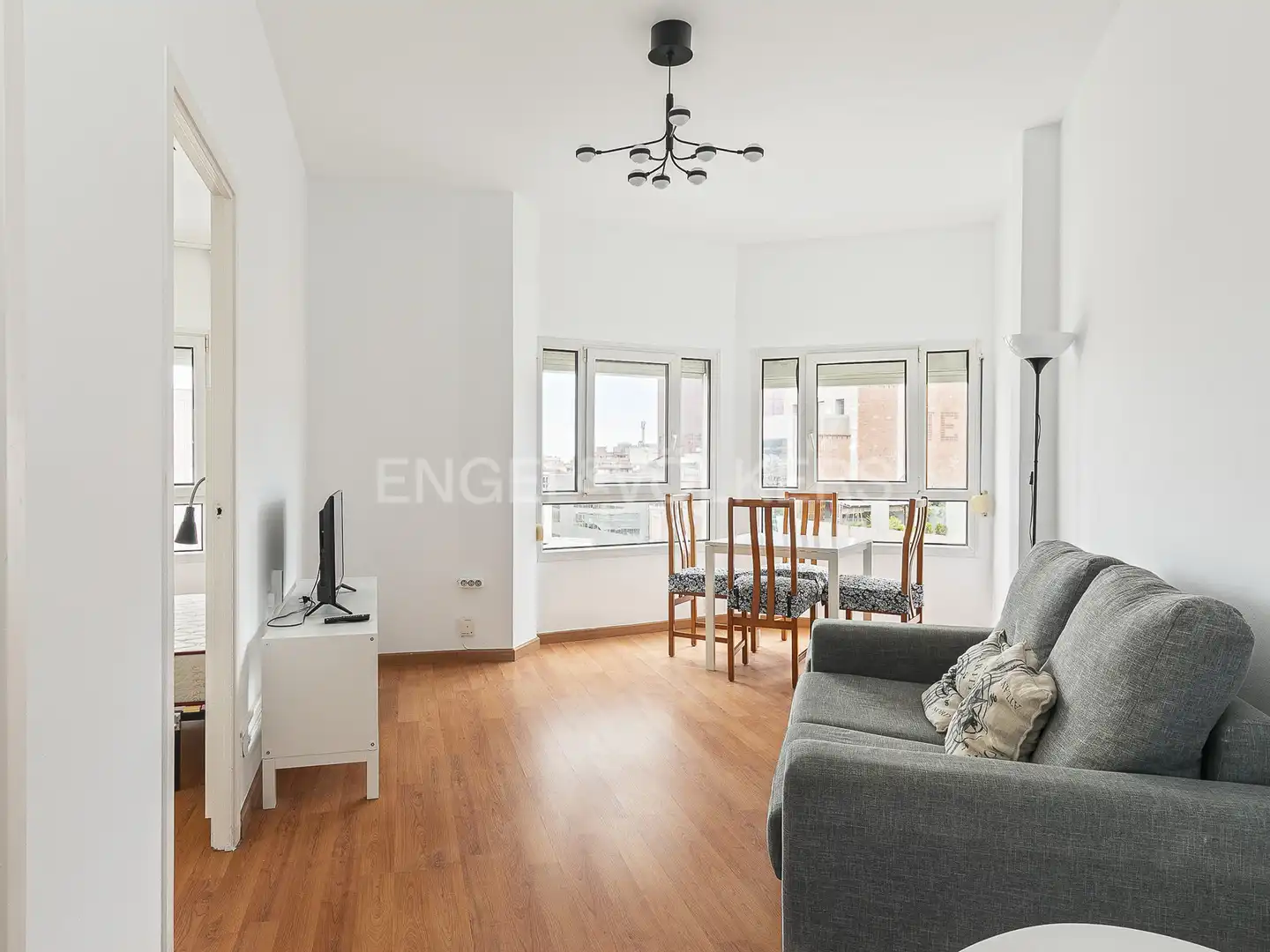 Living room of Flat for rent in Barcelona  with Air Conditioner, Heating and Parquet flooring