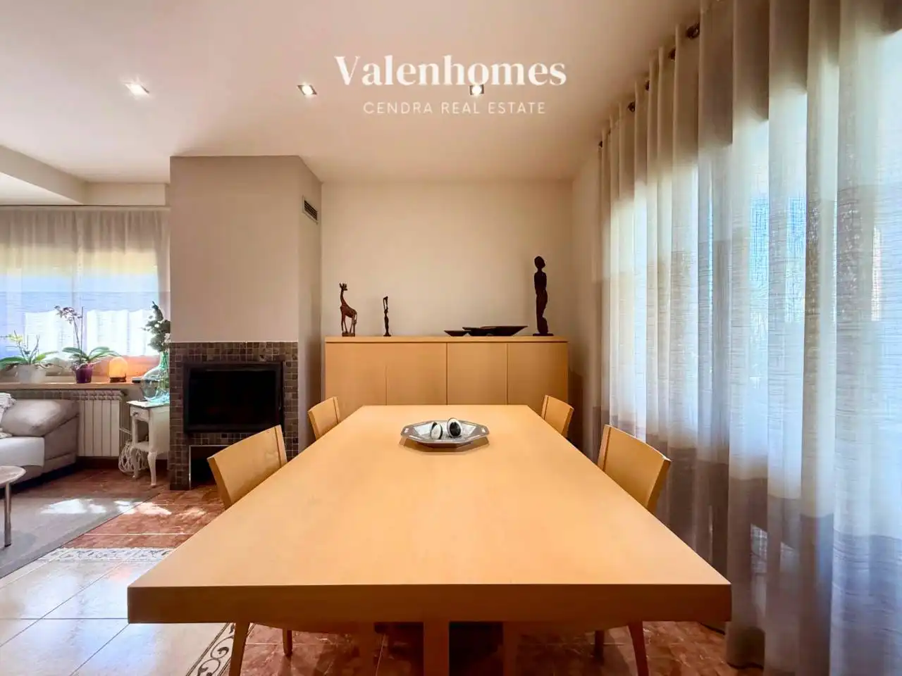 Comedor de Casa o chalet en venta en Vilanova del Vallès con Aire acondicionado, Calefacción y Jardín privado