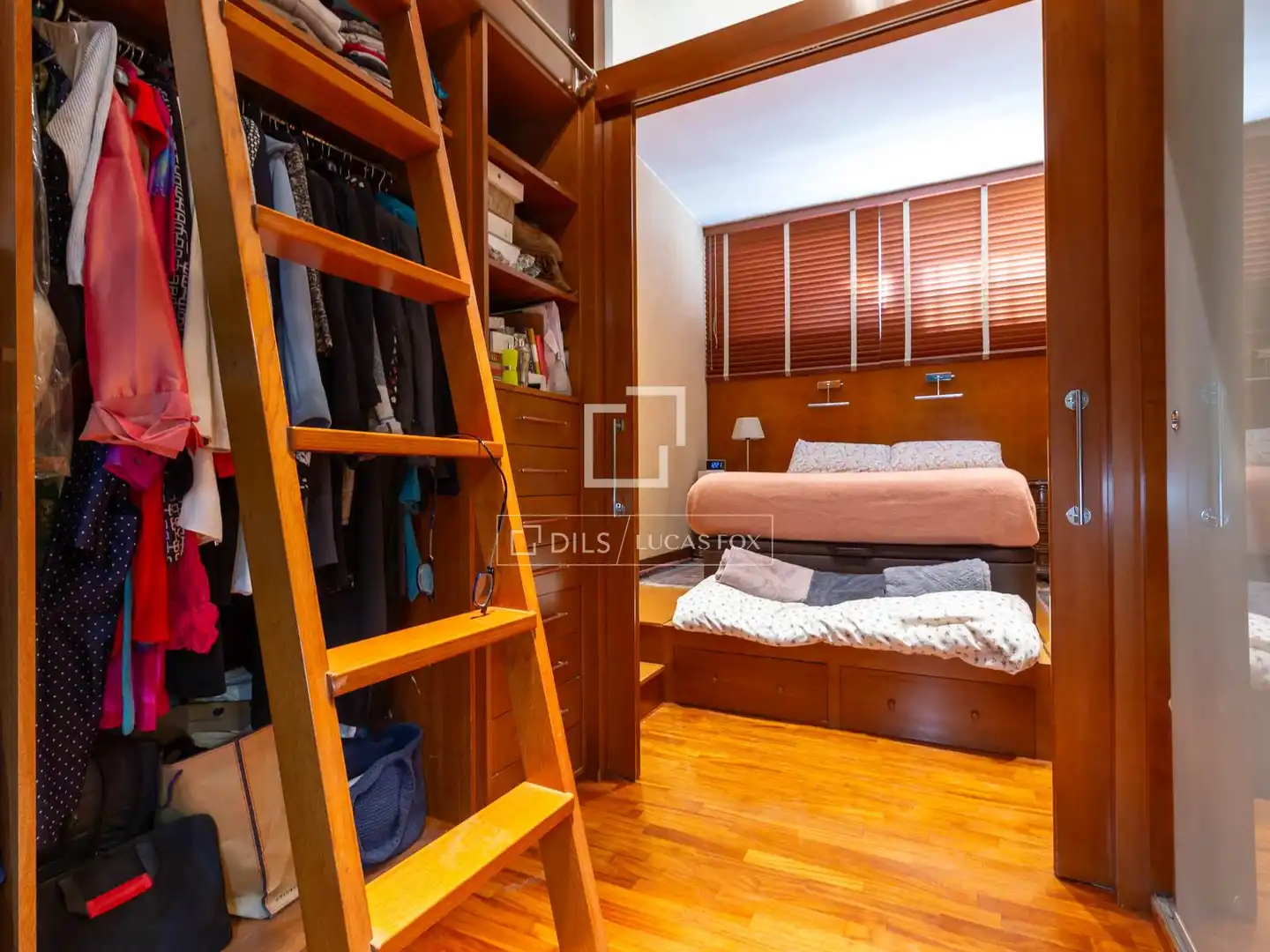 Bedroom of Flat for sale in Sant Joan Despí  with Air Conditioner