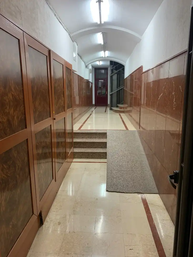 Study for rent in Madrid  with Air Conditioner, Heating and Furnished