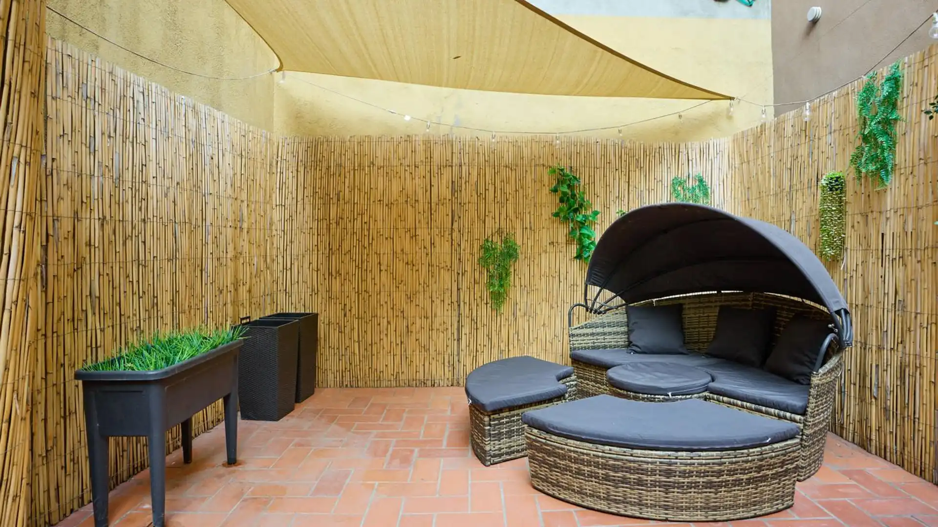 Wohnung zur Miete in Carrer dels Ocells, Sant Pere, Sta. Caterina i la Ribera