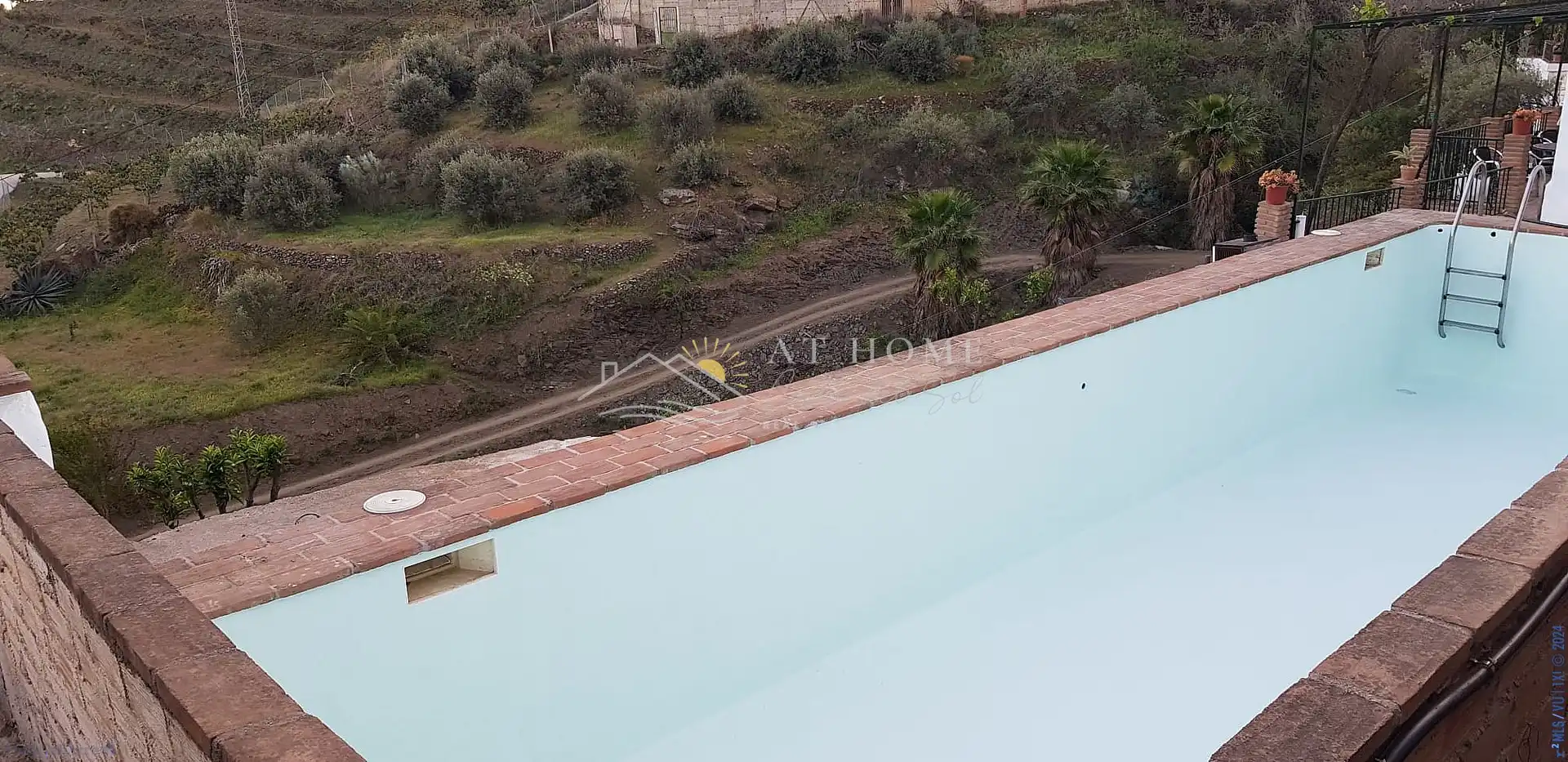 Casa rústica amb piscina en venda a Torrox Pueblo, imagen 4