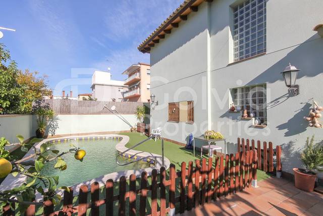 Casa-chalet en Venta en De La Corunya en Mar-i-Sol