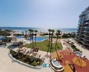 Swimming pool of Apartment to rent in Torrevieja  with Air Conditioner, Terrace and Balcony