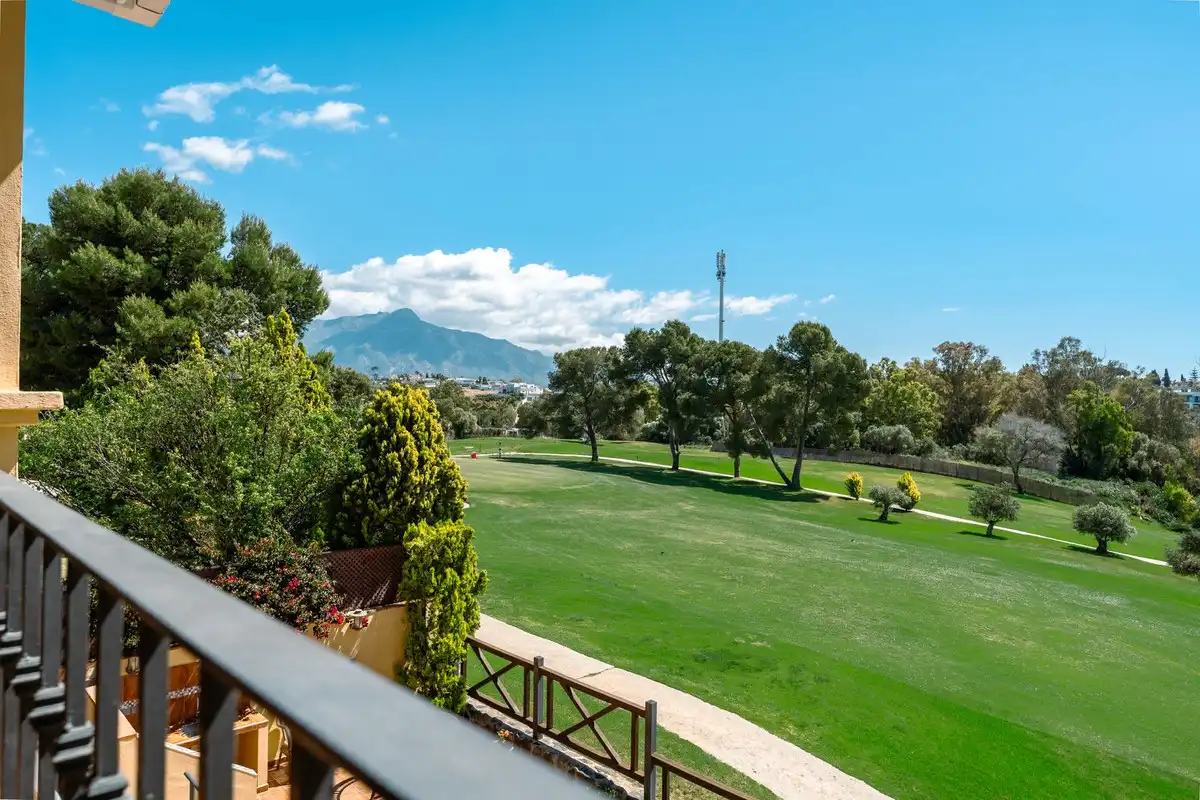 Jardí de Casa o xalet en venda en Marbella amb Aire condicionat, Terrassa i Traster