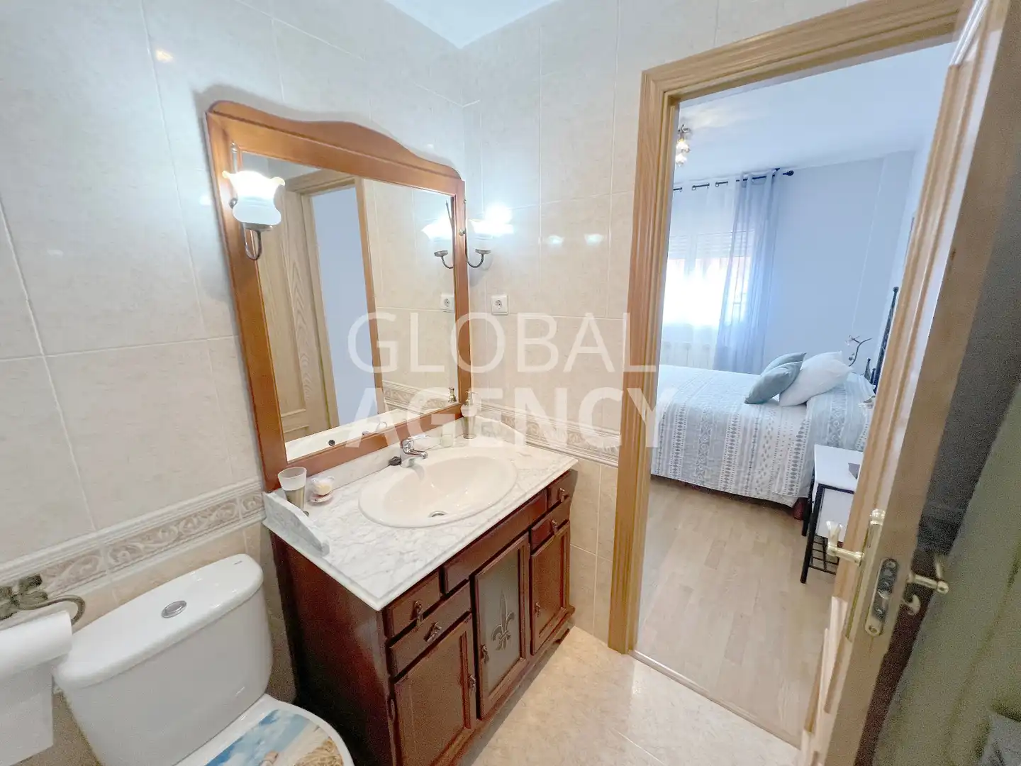 Baño de Casa adosada en venta en Torrejón del Rey con Calefacción, Jardín privado y Horno