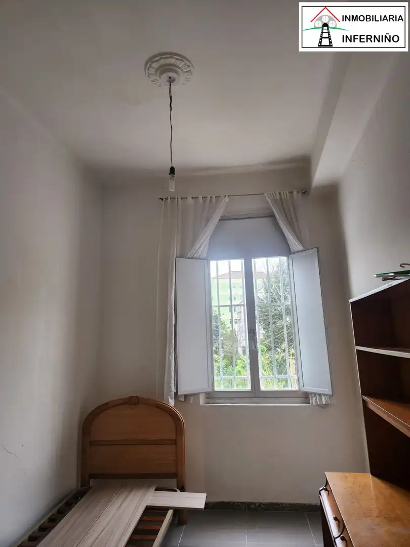 Dormitori de Edifici en venda en Ferrol