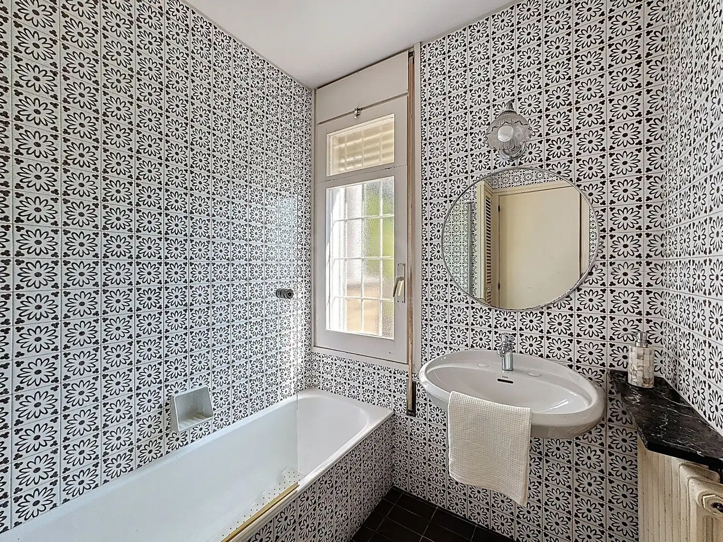 Bathroom of Houses for sale in Cabrils  with Air Conditioner, Heating and Terrace