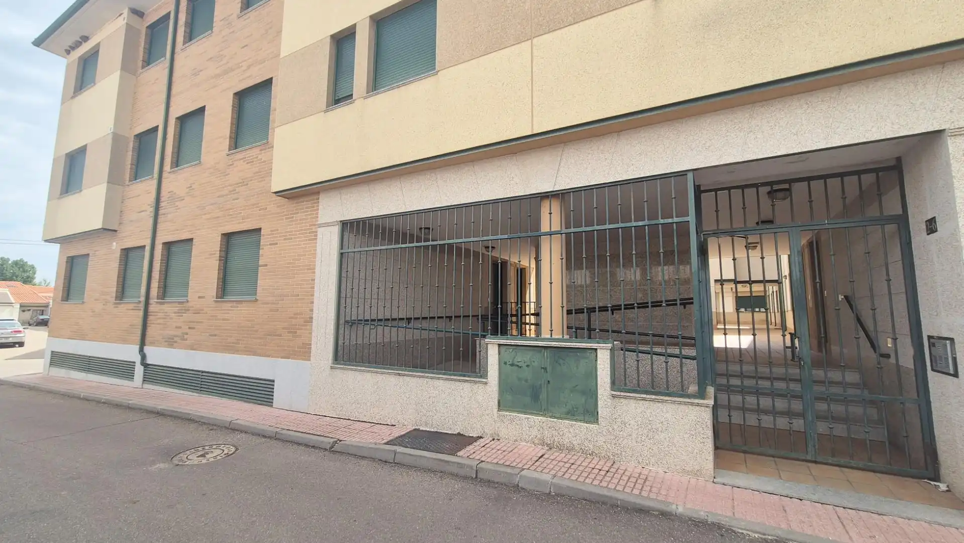 Außenansicht von Wohnung zum Verkauf in Calzada de Valdunciel mit Heizung und Möbliert