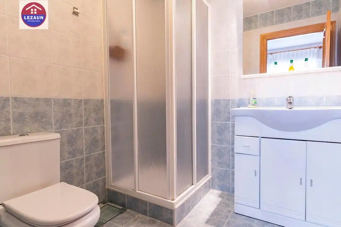 Baño de Casa o chalet en venta en Marcilla con Jardín privado y Amueblado