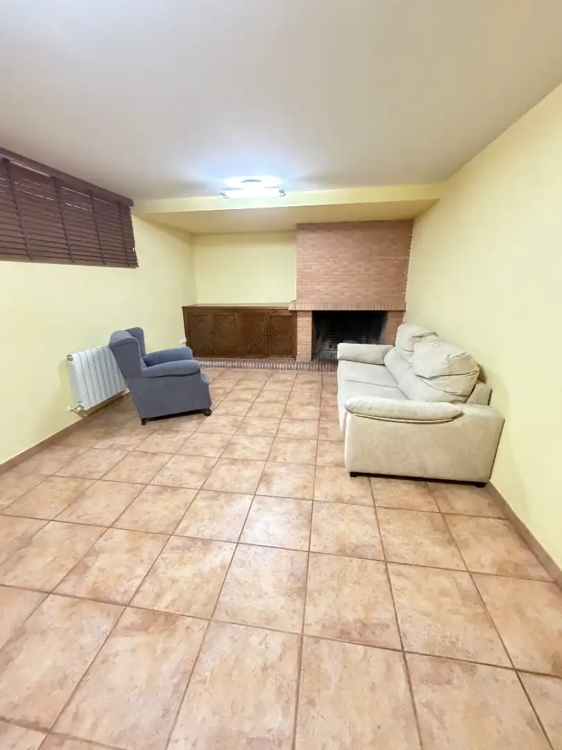 Detached homes for sale in Calle Olmos, 7, Ciudad Jardín