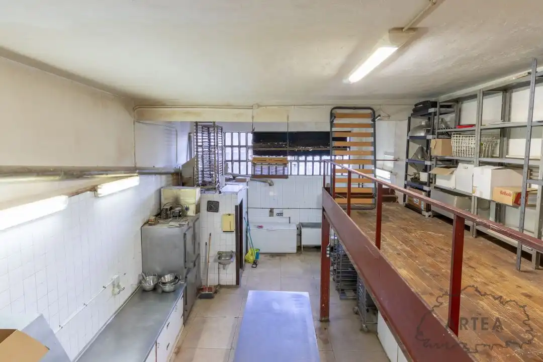Cocina de Local en venta en Bilbao  con Amueblado
