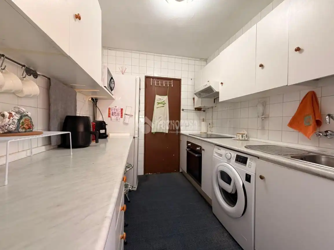 Cocina de Piso en venta en Madrid con Calefacción, Terraza y Amueblado