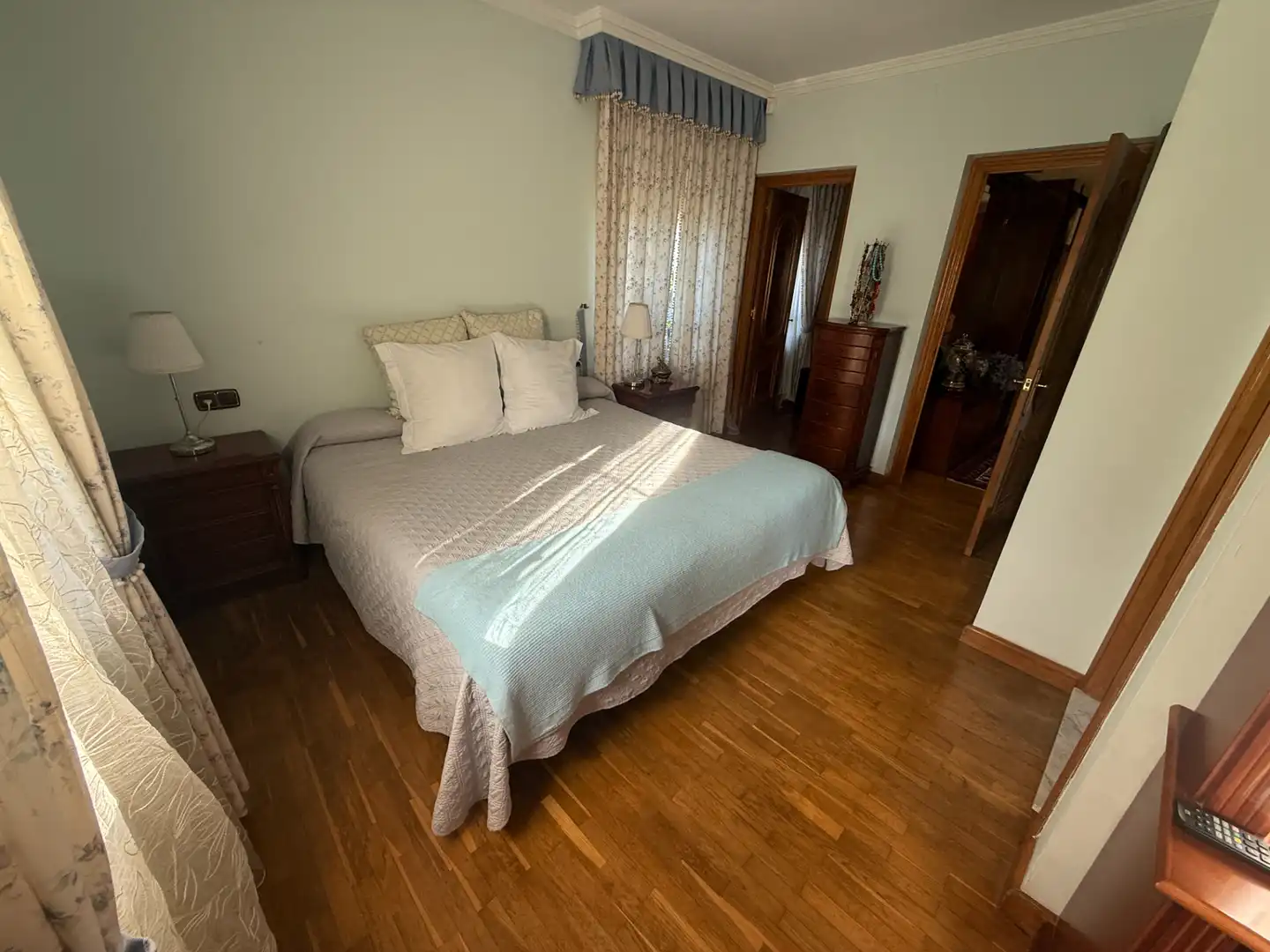 Habitación de Casa o chalet en venta en Castrillón con Calefacción, Jardín privado y Piscina