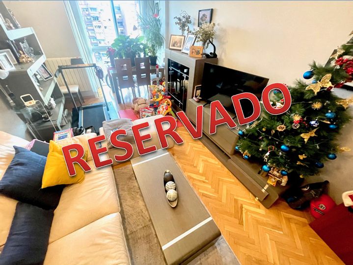 Living room of Flat for sale in  Madrid Capital  with Air Conditioner, Heating and Furnished