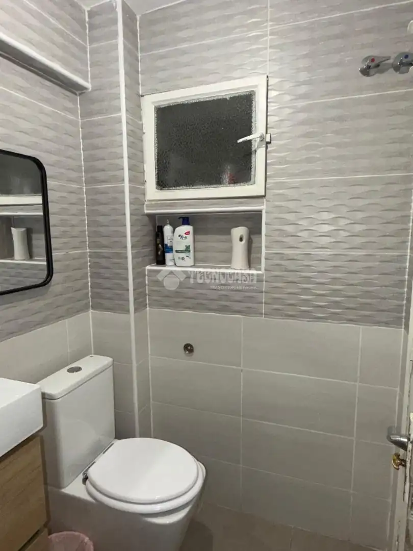 Bathroom of Flat for sale in Madrid  with Heating, Terrace and Storage room