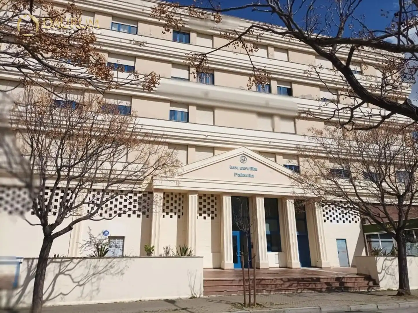 Exterior view of Apartments for sale in Sevilla  with Air Conditioner, Heating and Swimming Pool