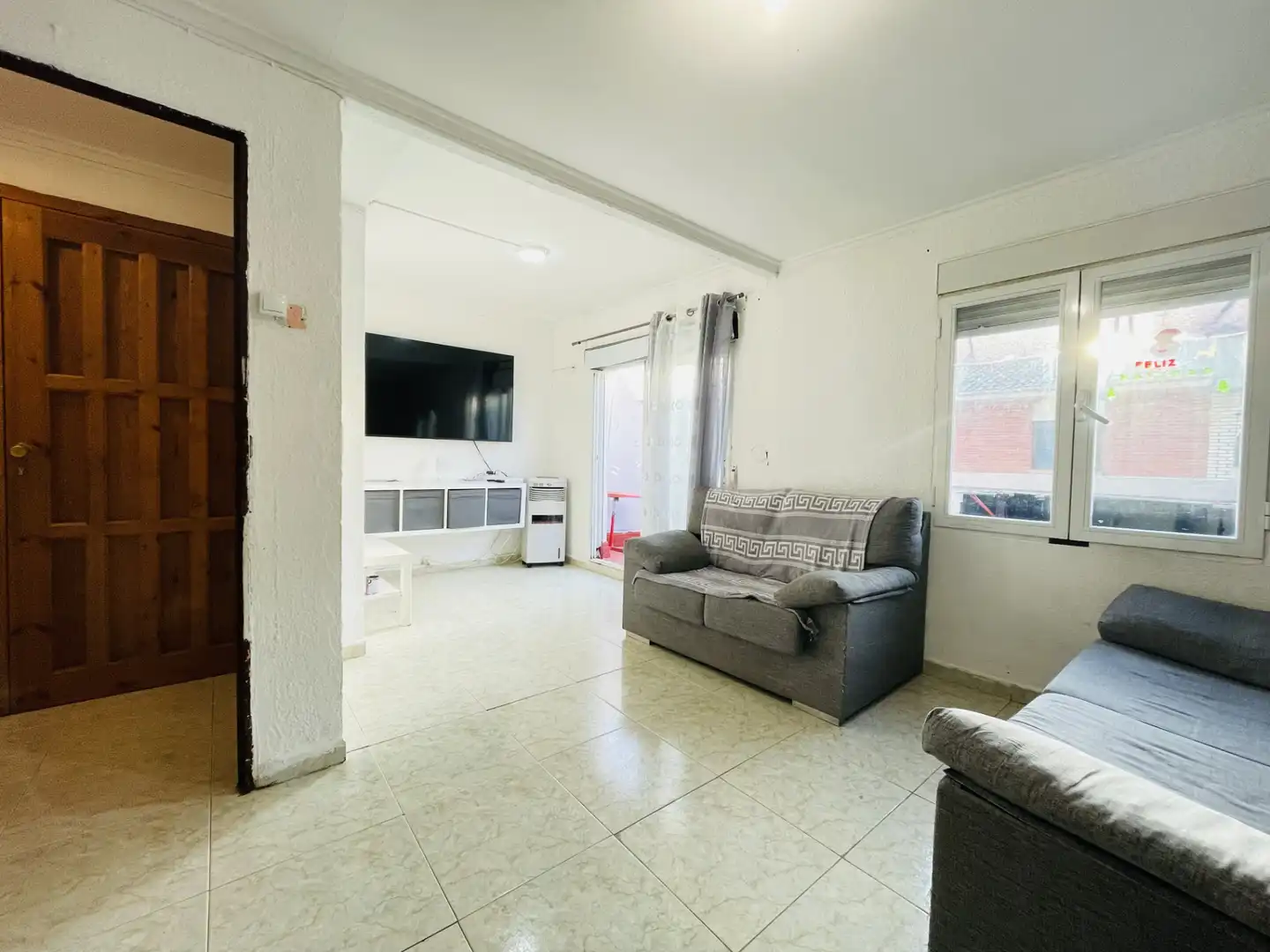 Living room of Flat for sale in Alagón  with Terrace, Storage room and Furnished