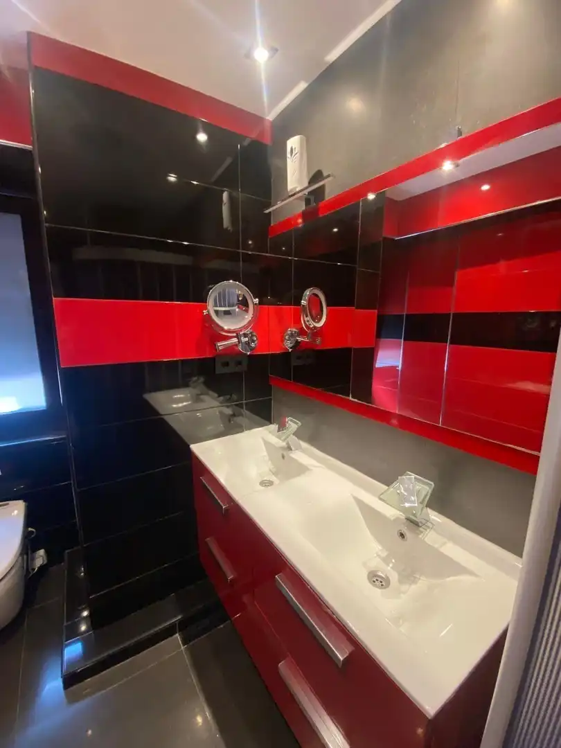 Bathroom of Flat for sale in Barakaldo   with Air Conditioner, Heating and Terrace