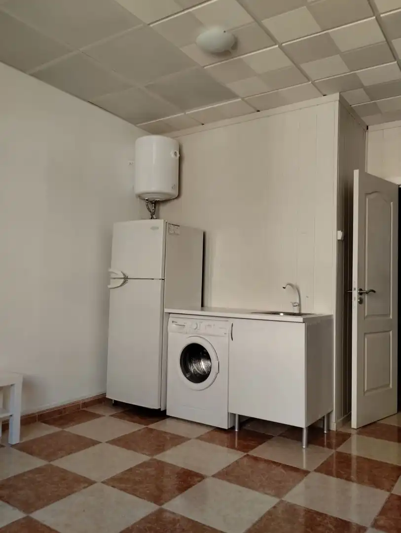 Flat for rent in Calle Casarabonela, Santa Cristina - San Rafael