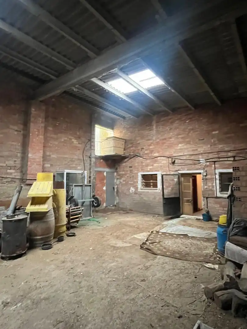 Terreno industrial en venta en Bellvís