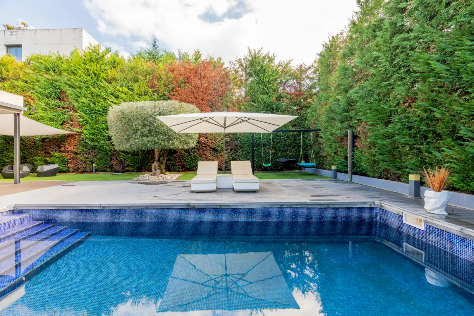 Piscina de Casa o chalet en venta en Sant Cugat del Vallès con Aire acondicionado, Calefacción y Jardín privado