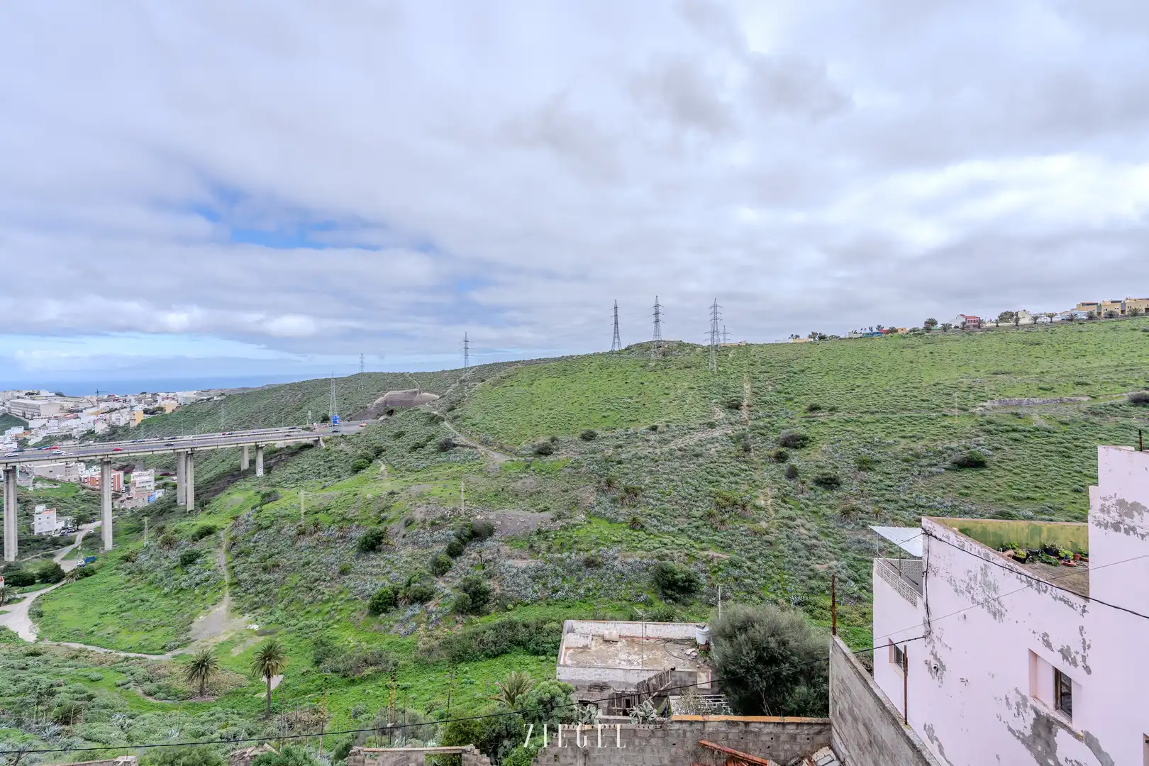 Houses for sale in Carretera Lomo Blanco, 87, Tafira