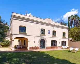 Vista exterior de Casa o xalet en venda en Cabrils amb Calefacció, Jardí privat i Terrassa