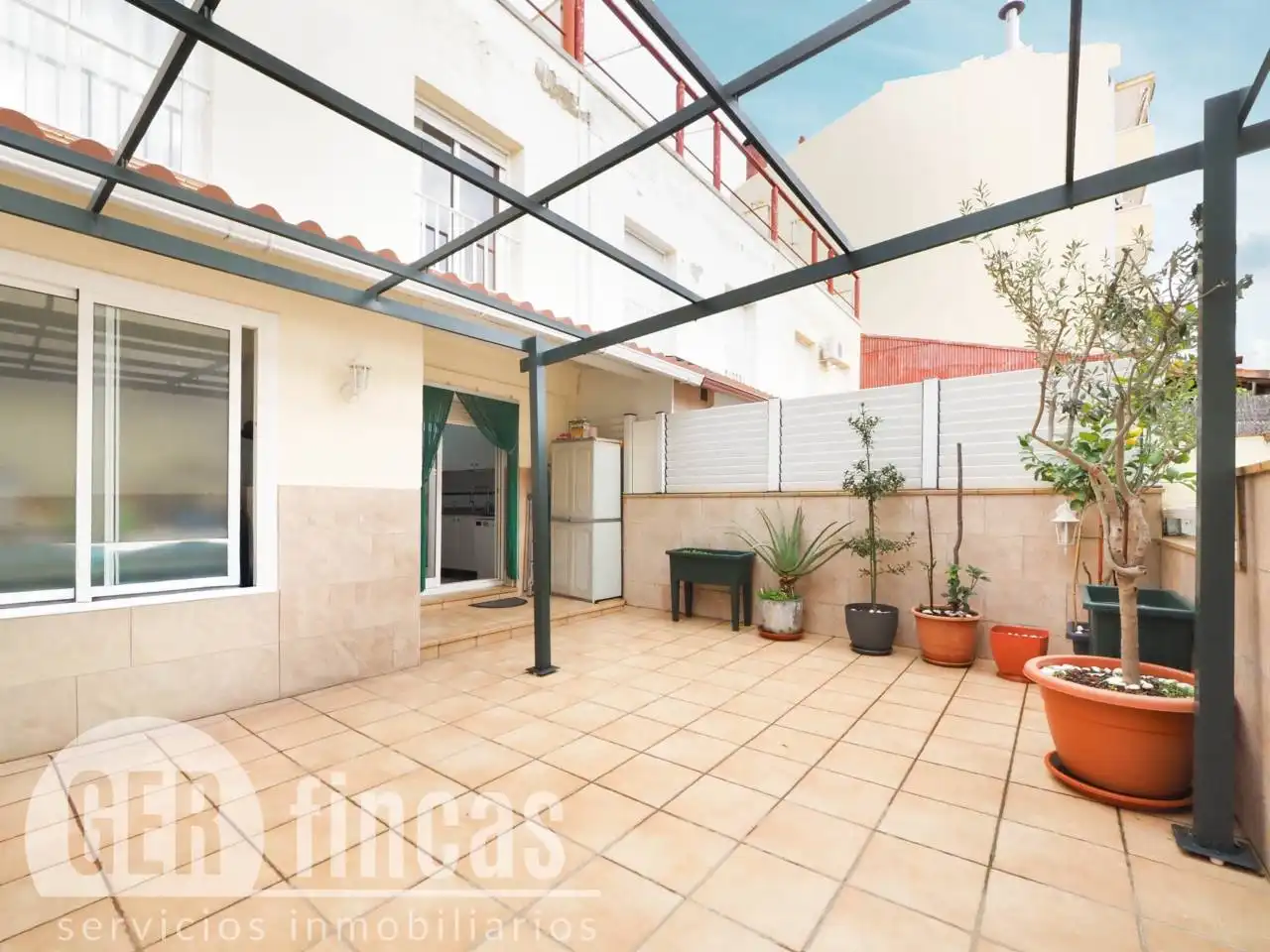 Vista exterior de Casa o chalet en venta en Terrassa con Calefacción y Terraza