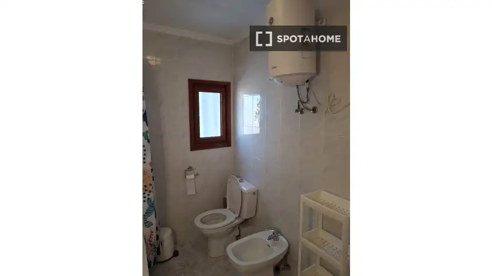 Bathroom of Flat for rent in Alfara del Patriarca  with Air Conditioner, Heating and Furnished