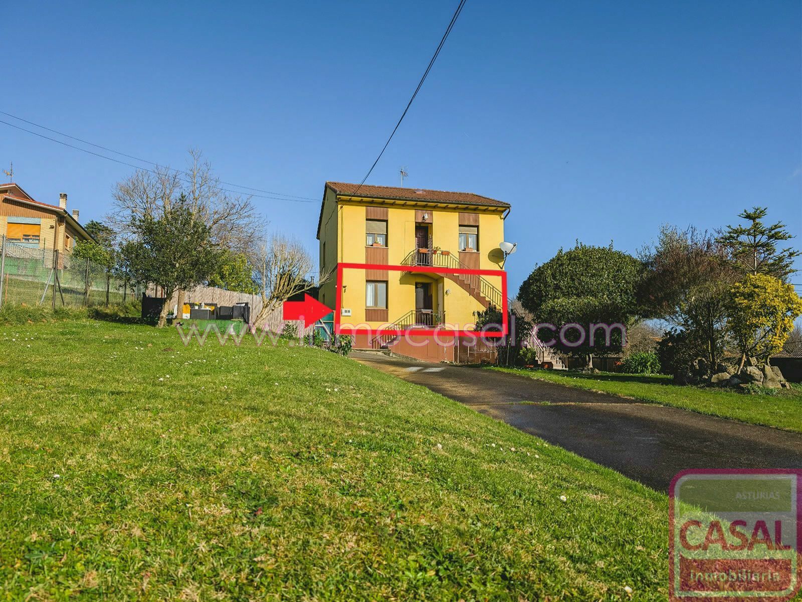 Vista exterior de Casa o chalet en venta en Oviedo  con Calefacción, Trastero y Amueblado