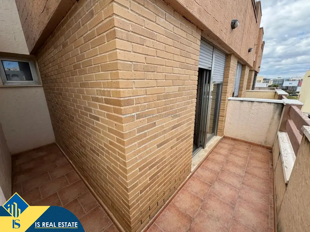 Adossat amb piscina en venda a Las Viñas, imagen 10