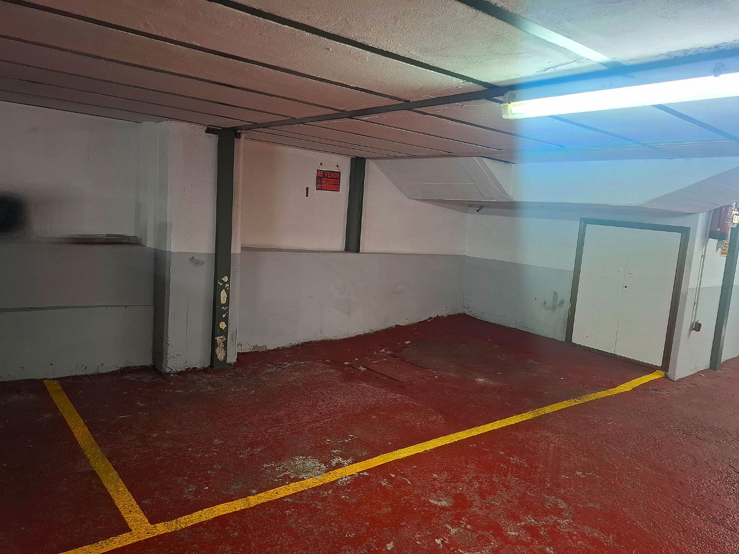 Garaje en venta en A Coruña Capital  con Alarma