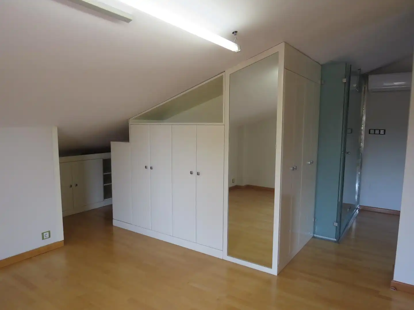 Habitación de Casa adosada de alquiler en Zaragoza con Terraza, Trastero y Piscina