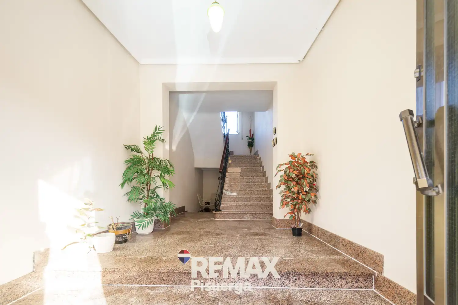 Casa o xalet en venda en Venta de Baños amb Jardí privat, Terrassa i Traster