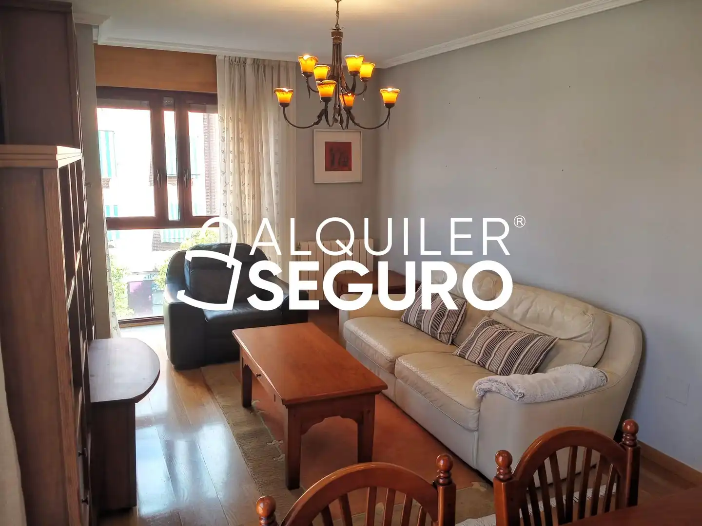 Living room of Flat for rent in Valladolid  with Heating, Swimming Pool and Furnished