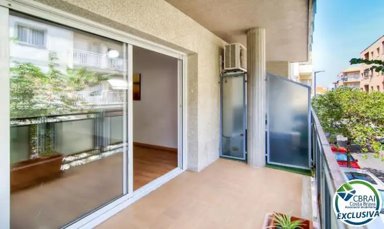 Balcony of Flat for sale in Roses  with Heating, Terrace and Oven