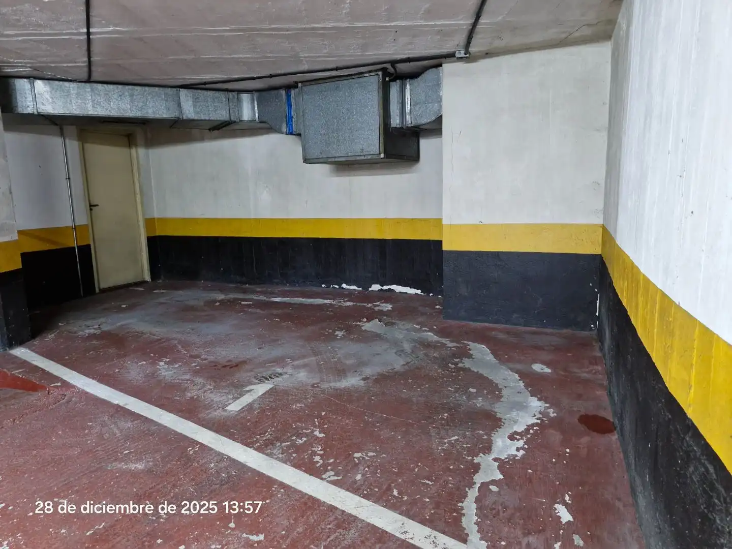 Parking of Garage for rent in Ribeira