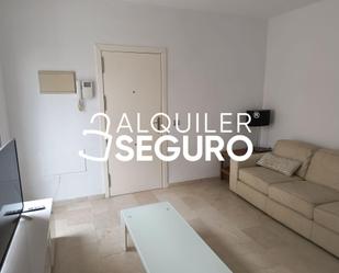 Sala d'estar de Pis de lloguer en Castilleja de la Cuesta amb Aire condicionat