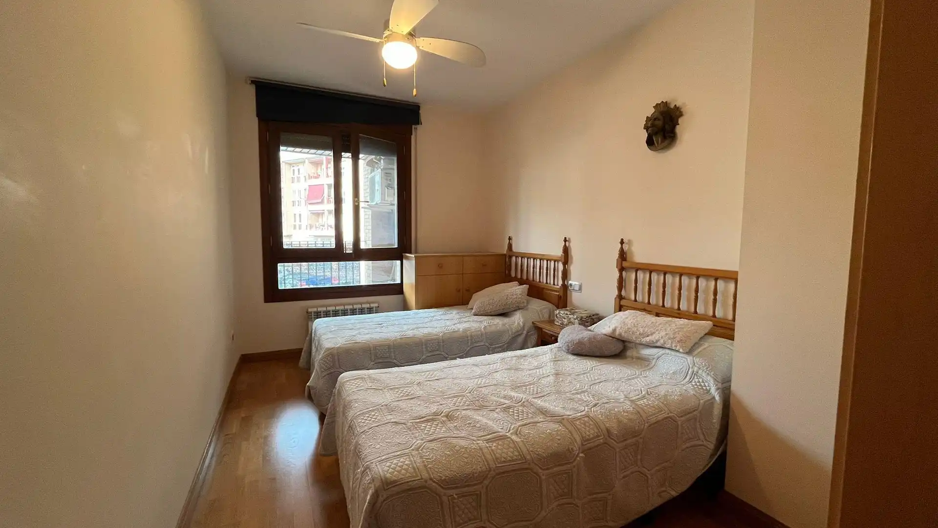 Habitación de Piso en venta en Barbastro con Calefacción y Terraza