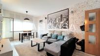 Living room of Flat for sale in Badalona  with Heating and Balcony