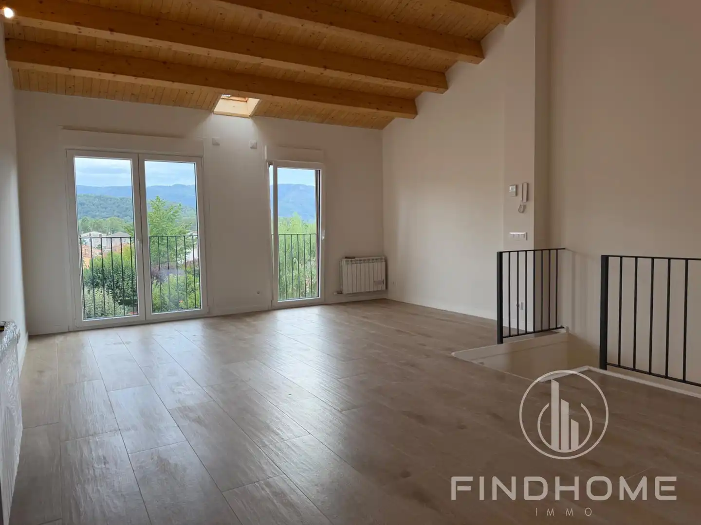 Casa aparellada amb terrassa en venda a Avinguda Fernando Laparte, imagen 32
