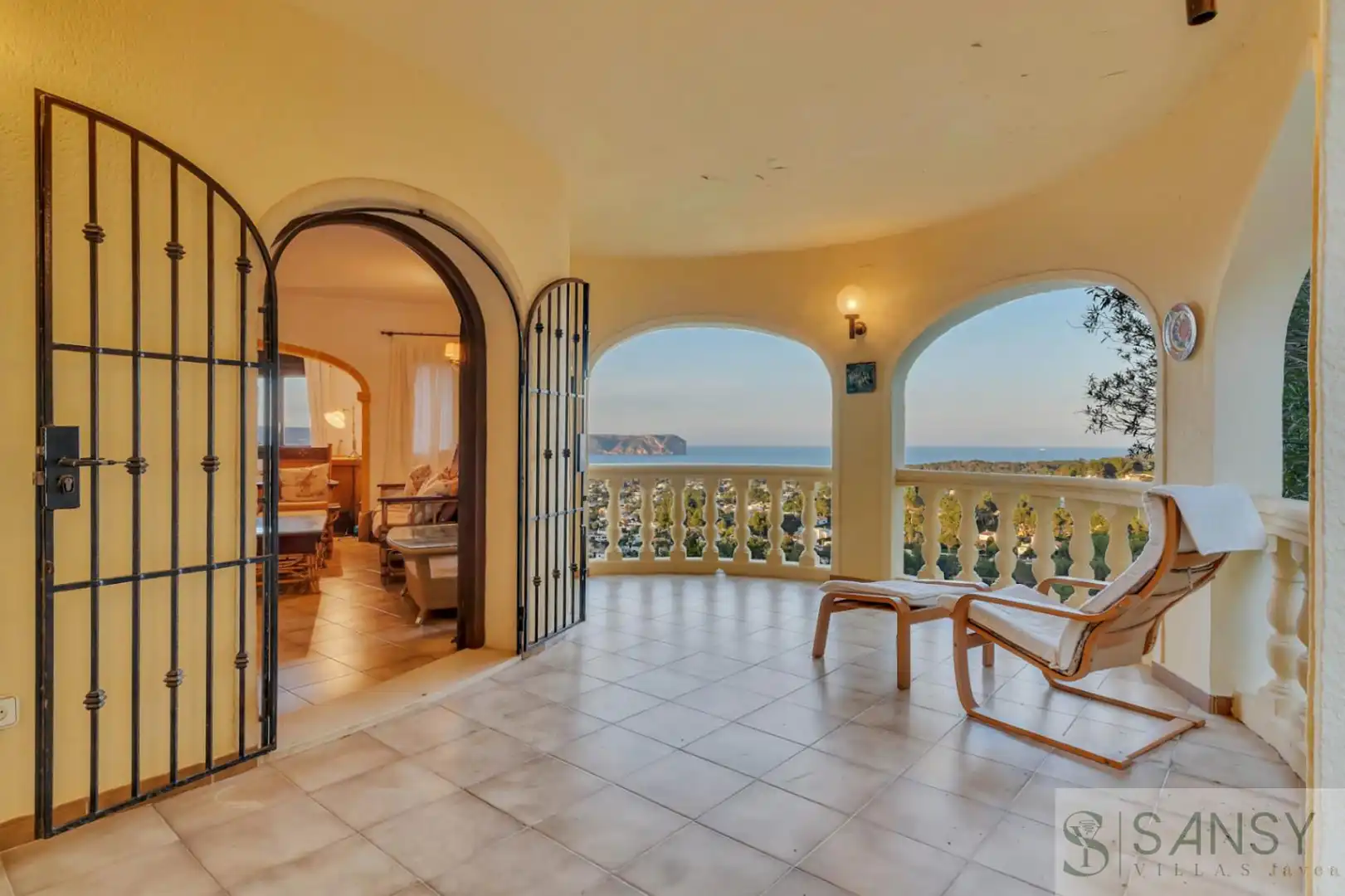 Houses for sale in Jávea / Xàbia  with Heating, Terrace and Storage room