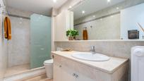 Bathroom of Flat for sale in Terrassa  with Heating