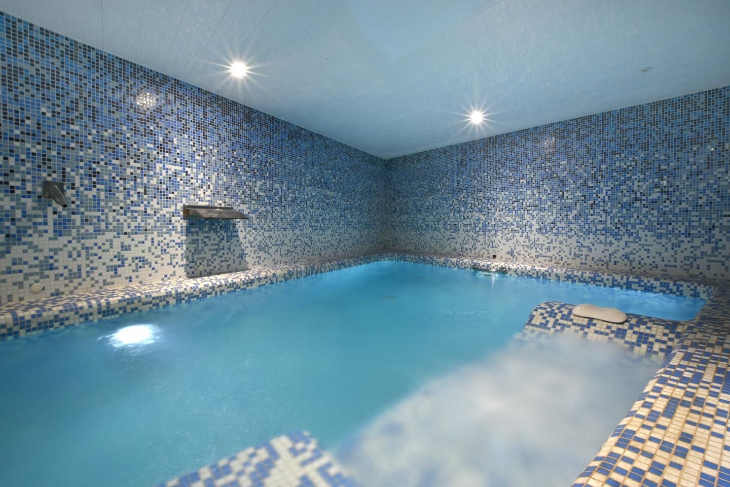 Piscina de Casa adosada en venda en El Masnou amb Aire condicionat, Calefacció i Terrassa